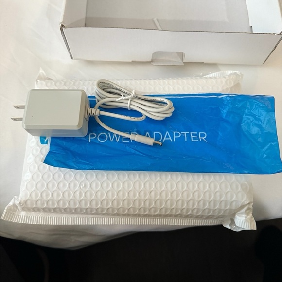 Phone Soap 3 UV Sanitizer and Charger for Cell Phone (WHITE) New OPEN Box - Picture 8 of 12